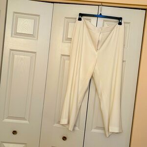 Cropped pants by Ellie Tahari